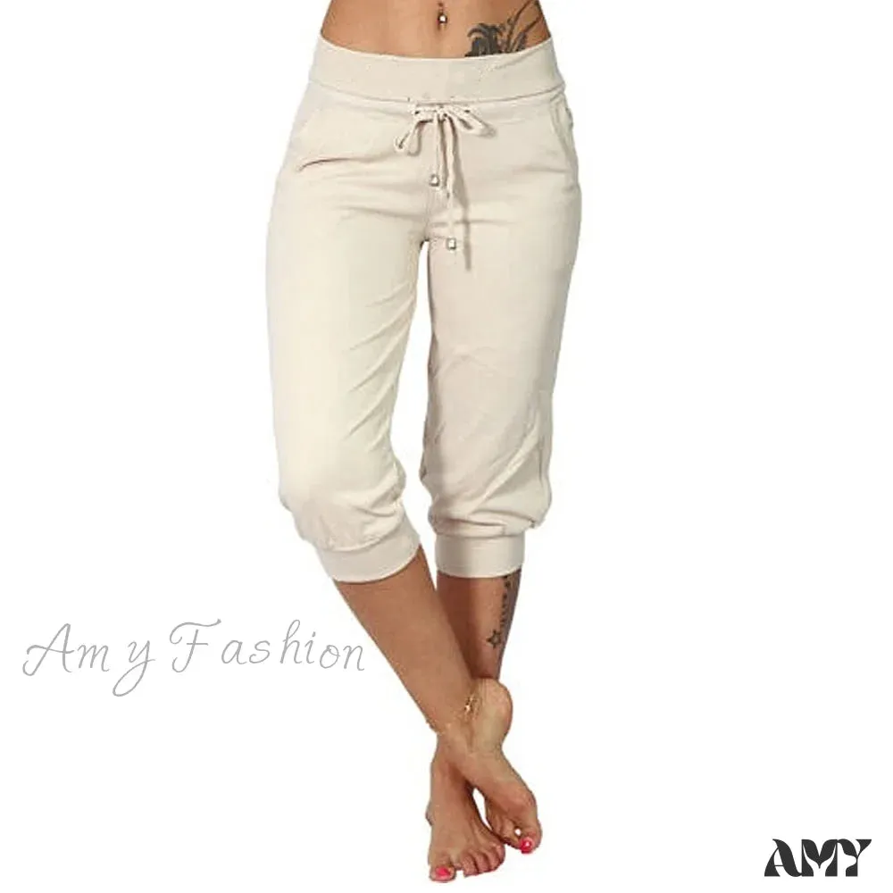 Amy Fashion - Casual Solid Color Low Rise Capri Pants
