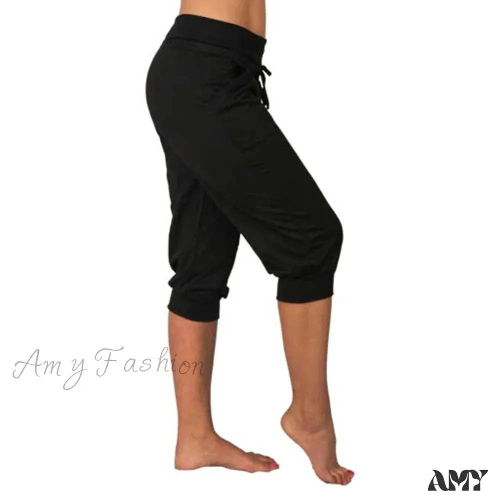 Amy Fashion - Casual Solid Color Low Rise Capri Pants