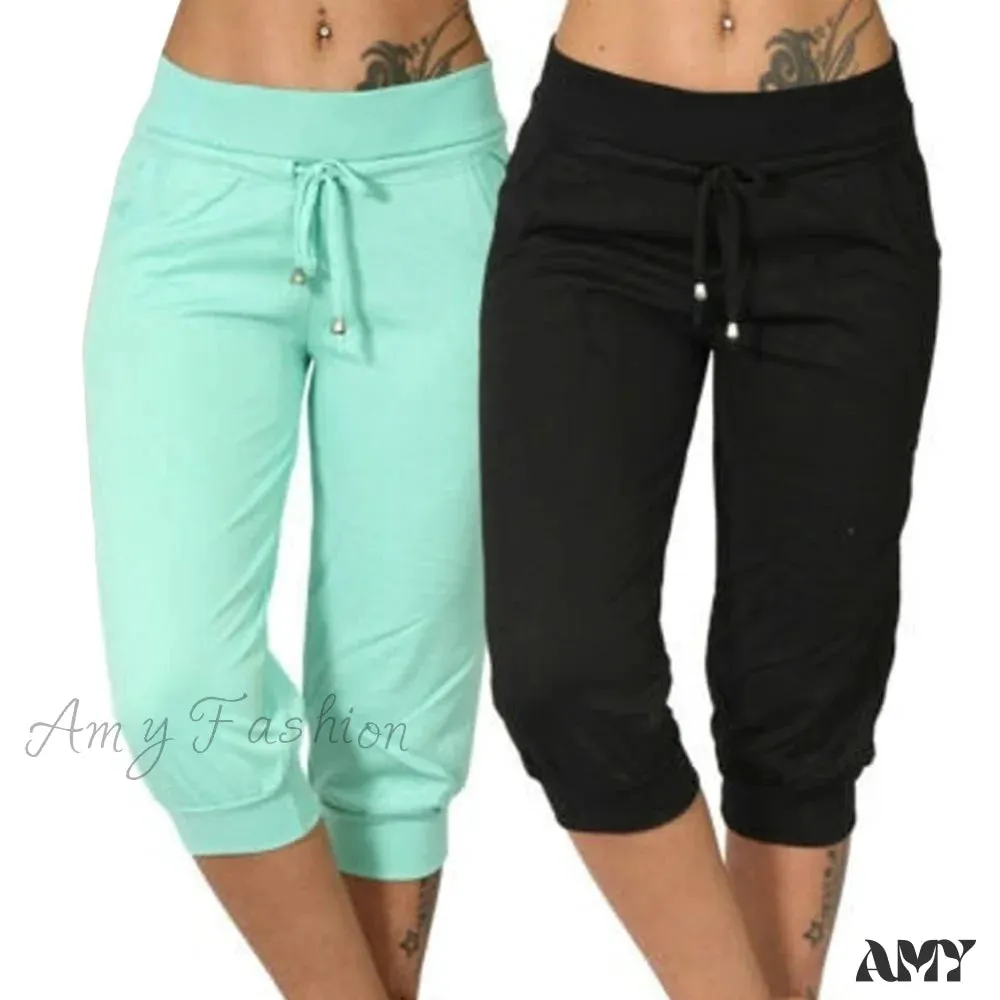 Amy Fashion - Casual Solid Color Low Rise Capri Pants