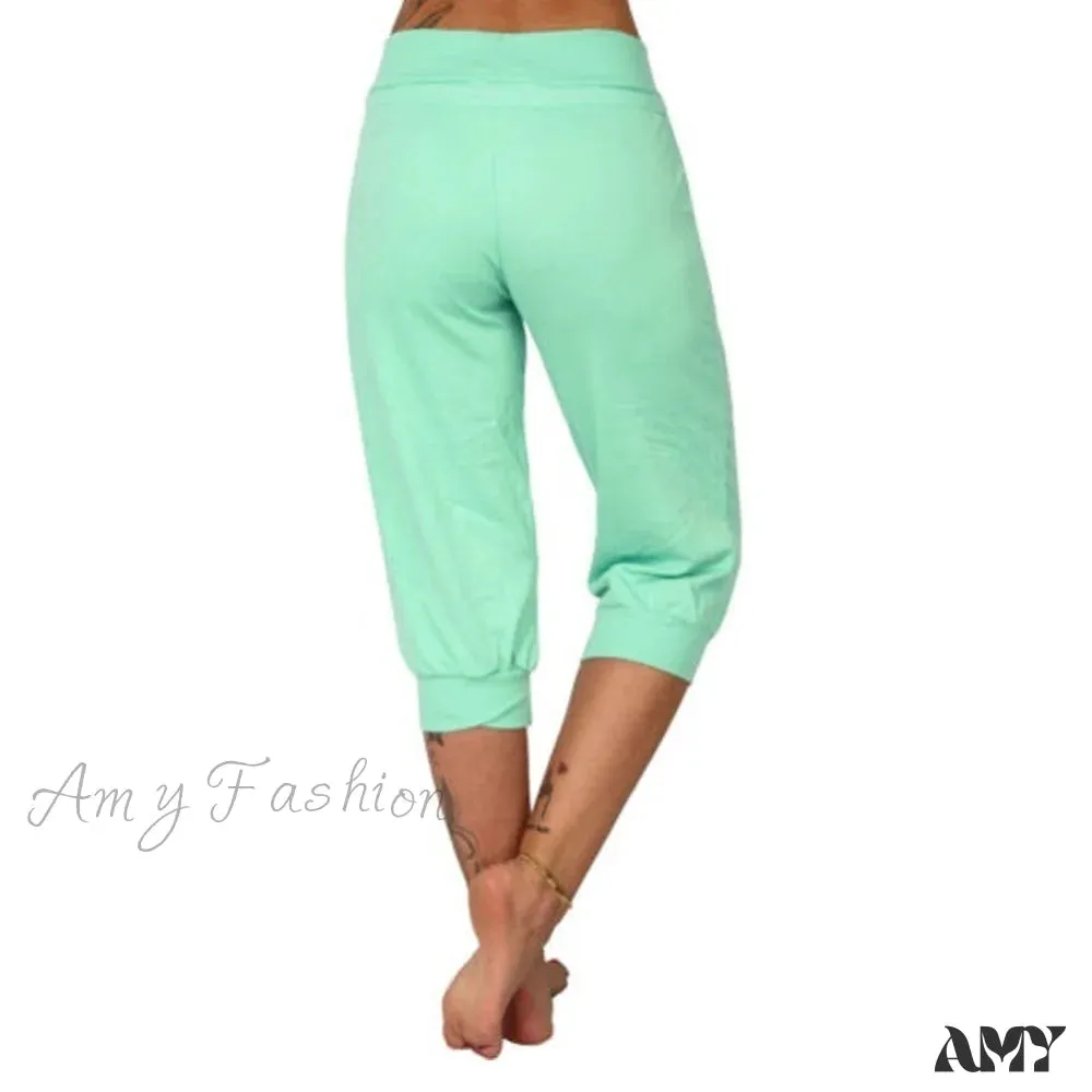 Amy Fashion - Casual Solid Color Low Rise Capri Pants