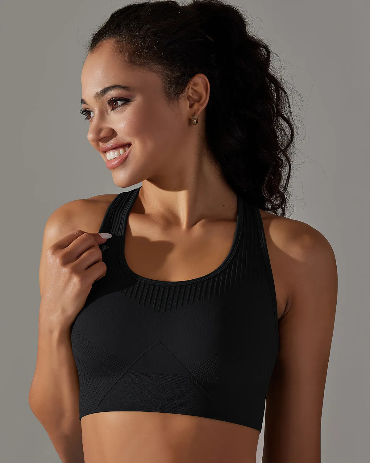 Cheyenne Sports Bra - Black