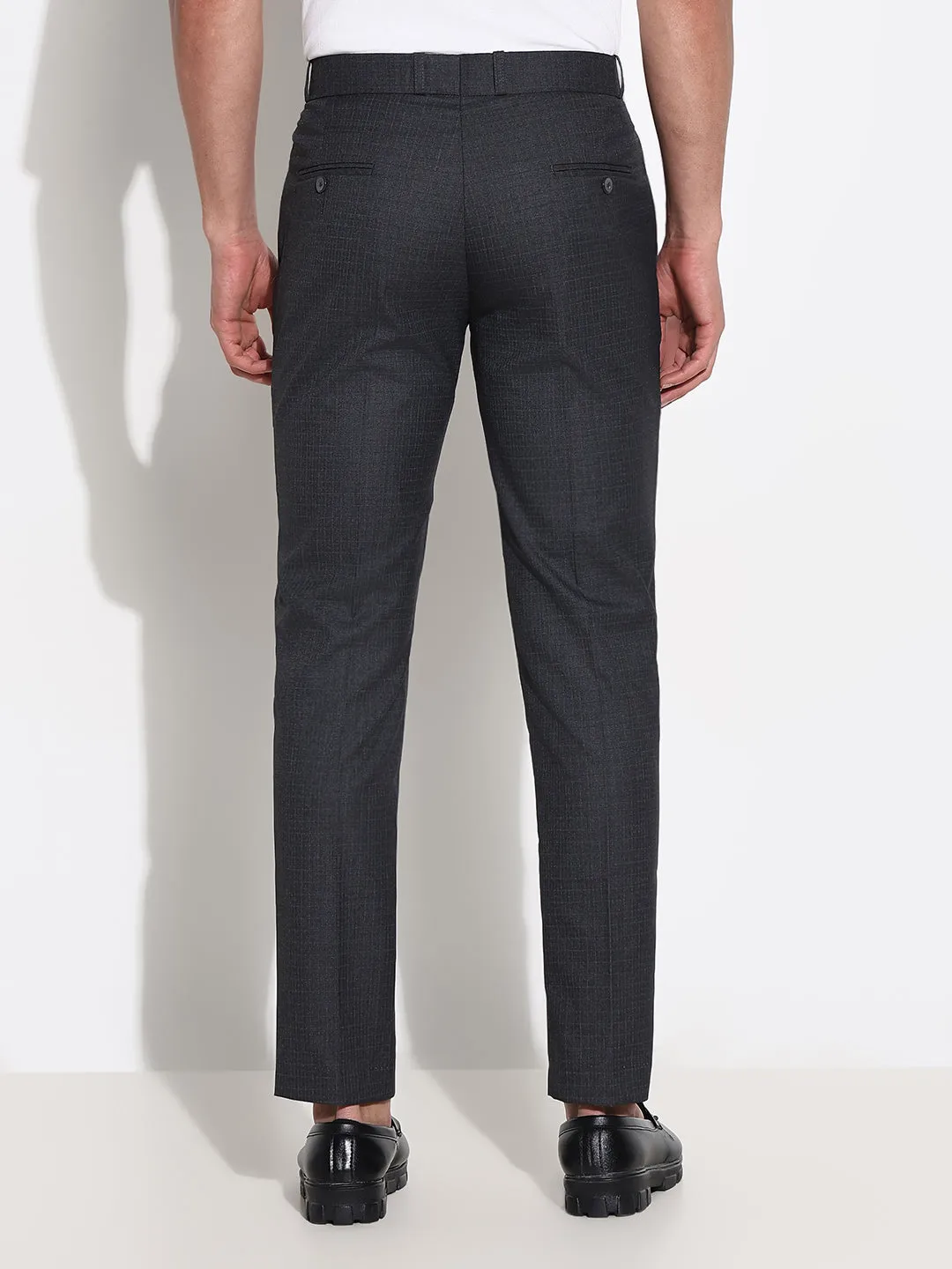 Men Charcoal Solid Tapered Fit Formal Trousers