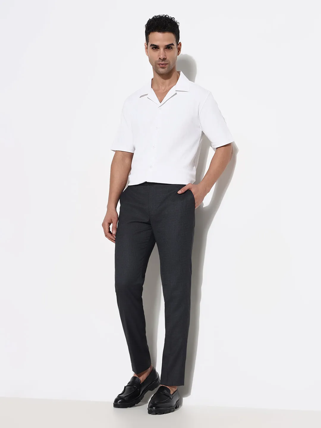 Men Charcoal Solid Tapered Fit Formal Trousers