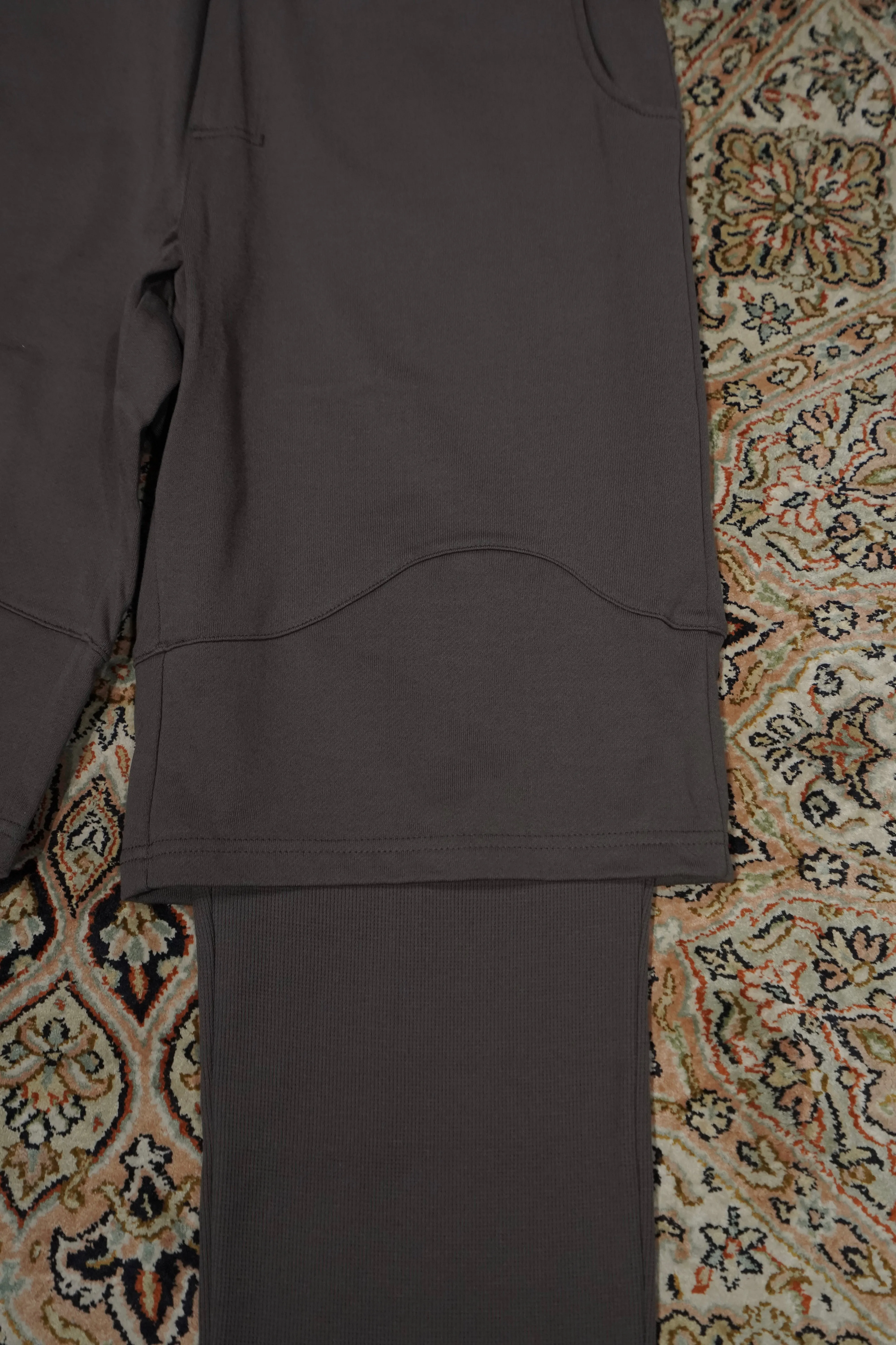 STEAF TREKKING SWEAT PANTS (TAUPE CHARCOAL)