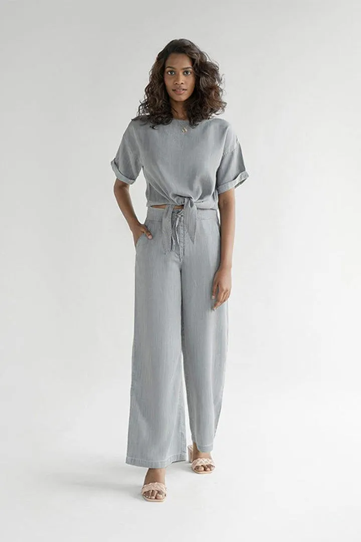 Twist and Sway Set in Stone Grey