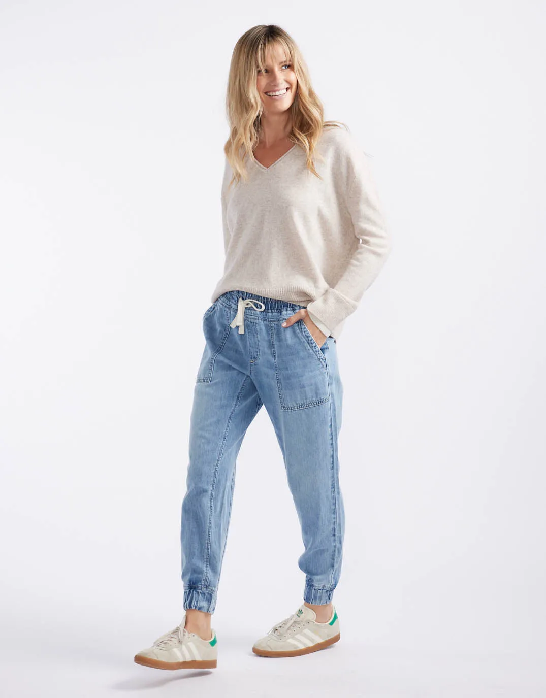 Weekend Utility Pants - Mid Wash