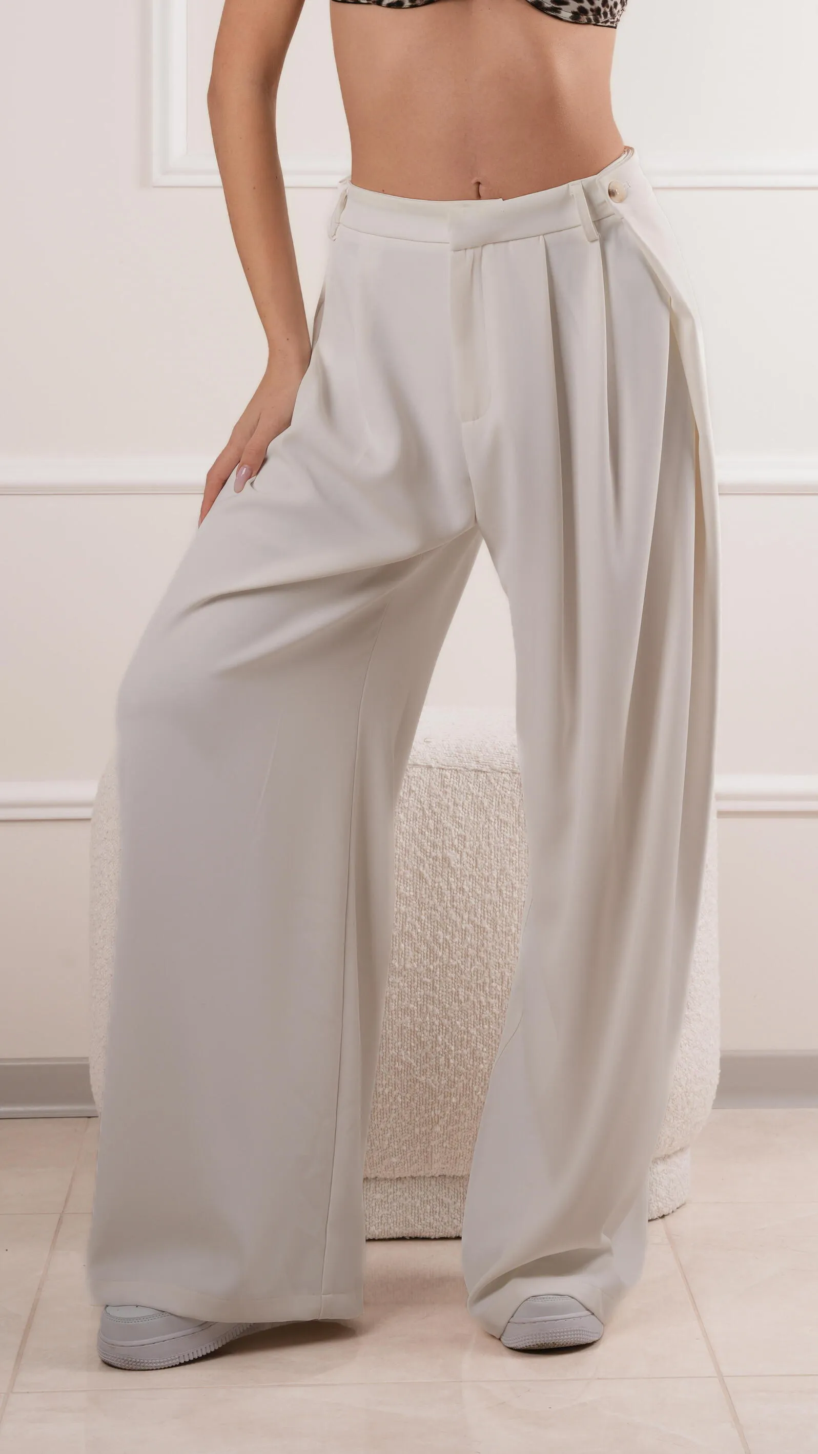 Wide-leg tailored trousers wholesale