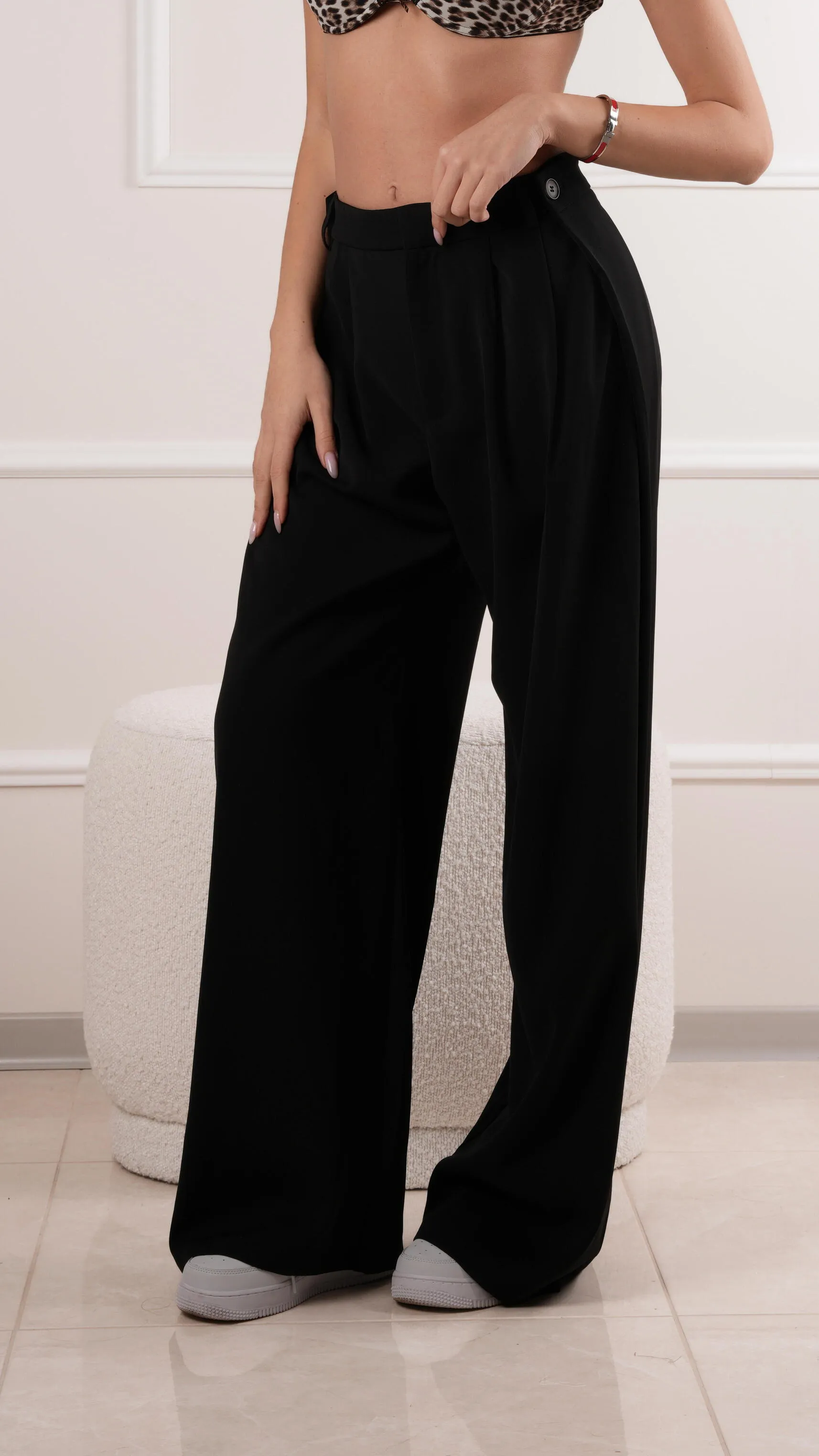 Wide-leg tailored trousers wholesale